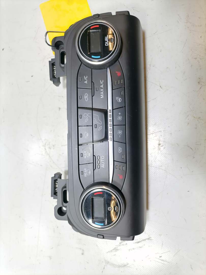 Ford Focus 4 original Heizungsregulierung Klimabedienteil Bj.2018 Ford Focus 4 original Heizungsregulierung Klimabedienteil Bj.2018